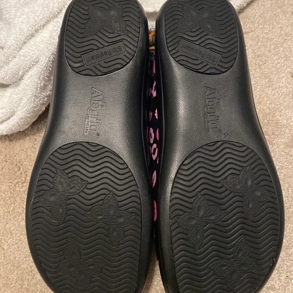 Alegria by PG lite nursing clogs - Picture 2 of 3